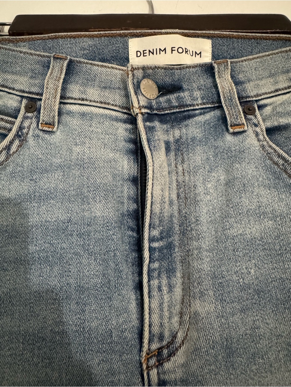 ✨ Aritizia Denim Forum The Bettie High Rise Flare Jeans ✨ - Picture 3 of 6